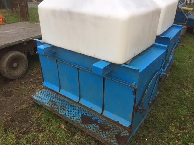 Pig Hopper Feeders